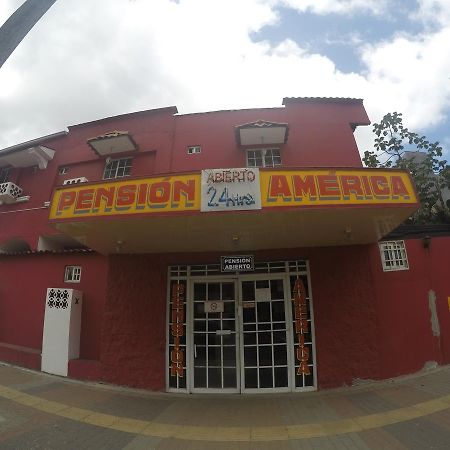 Pension America Panama City Exterior photo
